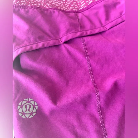 Lululemon Speed Short
Seawheeze - Regal Plum / Coded Manifesto Regal Plum - Picture 4 of 6